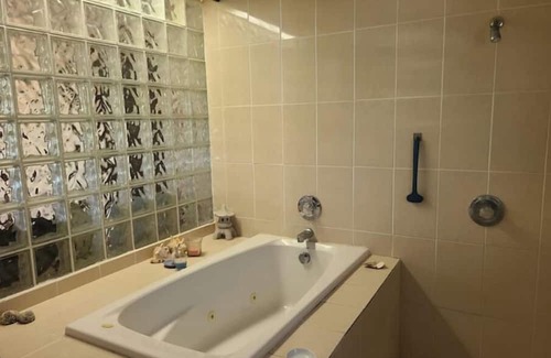 Florida Casa | Intimate 2 bedroom home with great outdoor space.