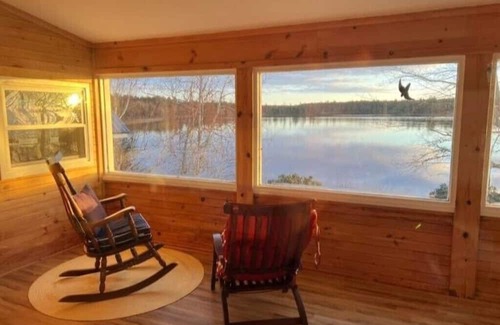 Queens Casa | The Lake House "Piece of Sky"