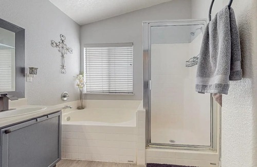 Skies West Casa | Charming 3-bedroom house with AC and WiFi in fabulous Albuquerque