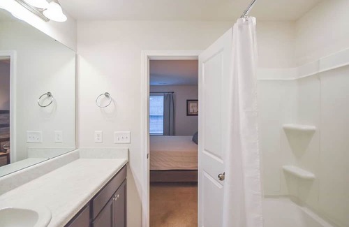 Olivia Casa | NEW BUILD Carolina Lakes 4 bdr