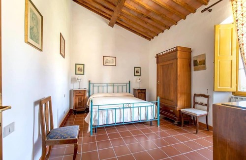 Greve in Chianti Otro | Country retreat near greve in chianti in a santo stefano winery