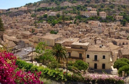 Modica Cabaña | Delightful Sicilian Retreat with Pool, Gardens, and Coastal Views Near Modica