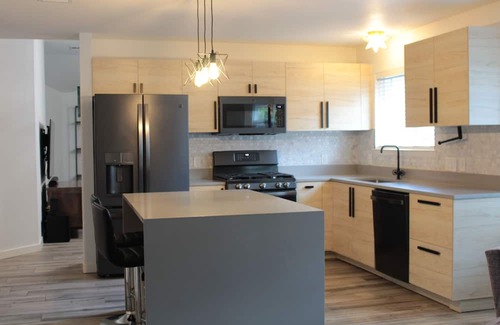 Deer Park At Maple Run Casa | Charming 3-BDR Home w/Fireplace, Games, Wine Cooler & More by Downtown Austin!