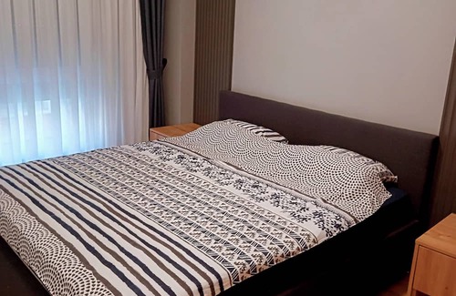 Skopje Region Apartamento | One bedroom apartment in lovely Skopje with king size, WiFi and AC