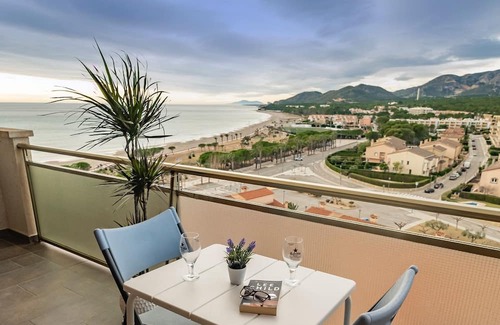 L'Hospitalet de l'Infant Apartamento | Apartamento con Terraza, Vistas Playa y Montaña