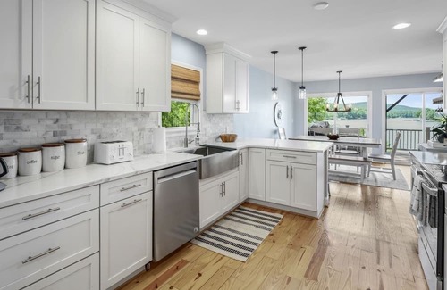 Southmont Casa | NEW LISTING! Casa do Lago (3-Bedroom Home) by RedAwning