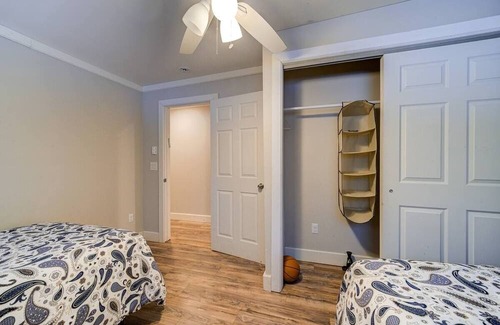 Tannersville Casa | NEW LISTING! Spacious Getaway with Nearby Dining | Yard Games by RedAwning