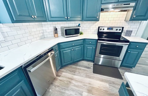 Fort Walton Beach Casa | Luxurious 3-bedroom house close to Hurlburt Field and beach