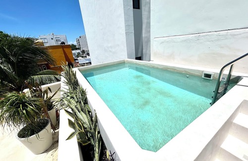 Tohoku Apartamento | Tropical Escape - 10 minutes walk to the beach