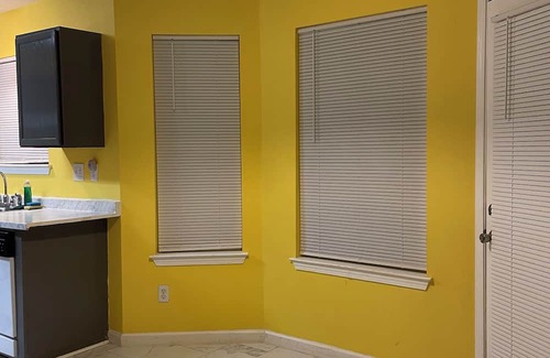 Lithonia Casa | 4-bedroom home in welcoming Stonecrest with WiFi, fitness area, AC