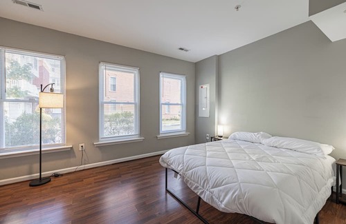 Navy Yard Casa | Entire Townhome 3-Bedroom in Navy Yard, Washington DC