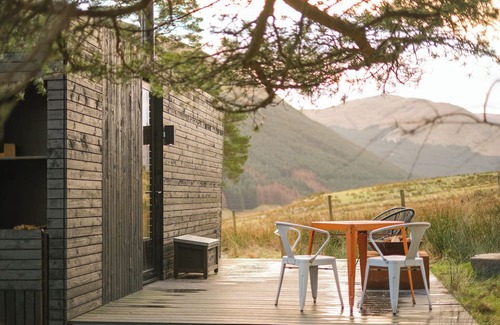 Lochearnhead Cabina | Modern cabin in the woods near Balquhidder