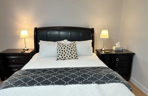 East Newton North Casa | Private Resort Like Stay in Metro Vancouver