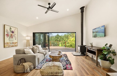 Currumbin Valley Casa | Blissful 12Acre BushlandParadise