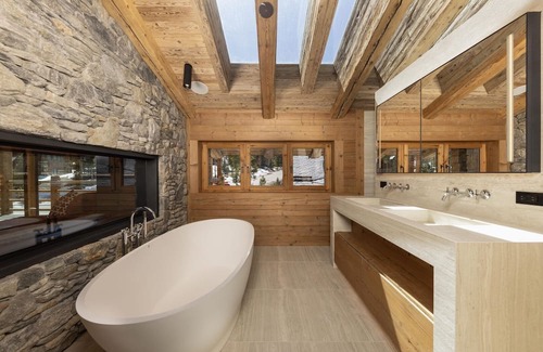 Boulder Ridge Casa | The most breathtaking ski-in ski-out villa with private hot tub, and game room