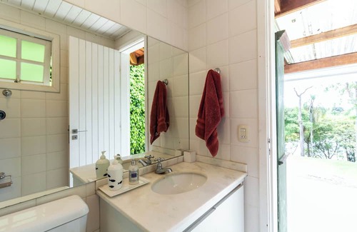 Ibiuna Cabaña | Paraíso à Beira da Represa: Casa Luxuosa com Piscina no Veleiros de Ibiúna!