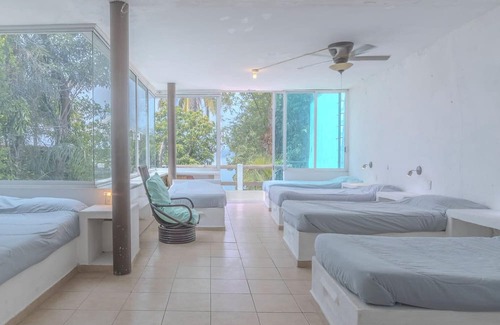 Tequesquitengo Casa | New Lakeside Retreat, Spacious Family Villa