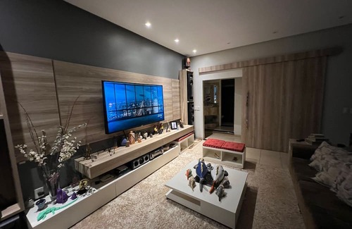 Rio Verde Apartamento | COZY ROOM (A nice place with a pool table and pottery classes)
