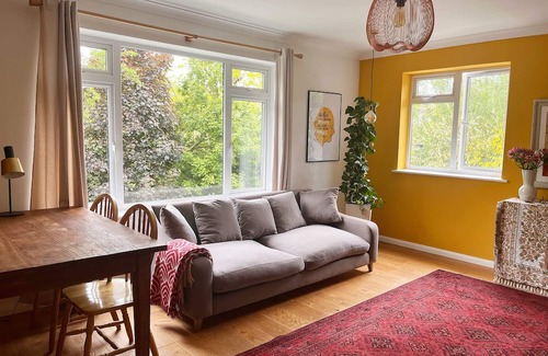 Copers Cope Apartamento | Beautiful 2BR Flat in Beckenham with Garden Views