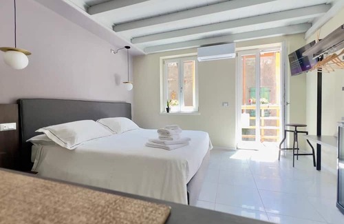 Nago-Torbole Casa | ES Room 2