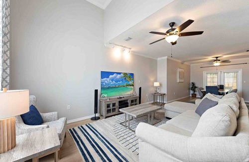 Wright Casa | Centrally Located Modern 3BR Ideal Family Retreat