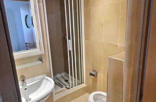 Porte de Clichy Hotel | HOTEL TINGIS