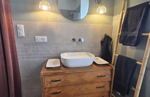 Ep 13 - Saint-Francois de Sales Apartamento | In the former town hall - comfortable apartment