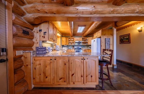 Rexford Cabina | Maggie’s Cabin – Secluded 3 BDR, w/optional boat rental
