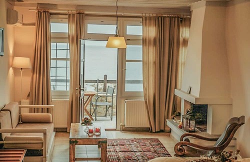 Papa Nero Apartamento | Beachfront Pelion Getaway - Cozy Summer Hideaway