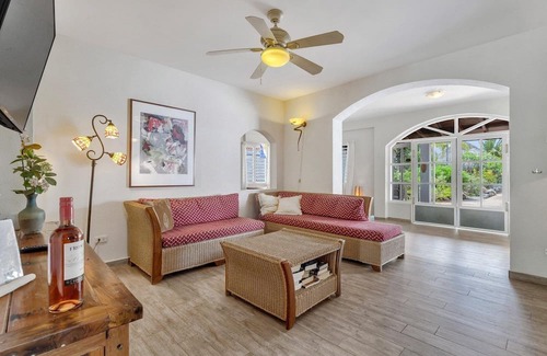 Hato Casa | Bonaire Sunset Villa - A divers paradise for 2-10 persons.