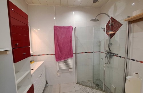 Lit-et-Mixe Apartamento | Comfortable studio close to shops and oceans