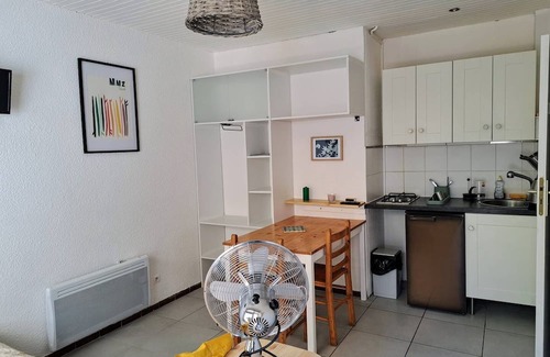 Lit-et-Mixe Apartamento | Comfortable studio close to shops and oceans