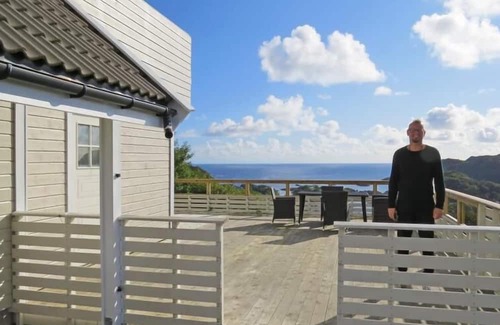 Flekkefjord Apartamento | Holiday apartment "Arne", Hidra Island near Flekkefjord, Kirkehamn/Kirkehavn, Norway-Vestagder, Southern Norway, well equipped, 6 persons, 3 bedrooms, 1 bathroom, internet, 80 m² panoramic terrace with magnificent view over the archipelago and t.