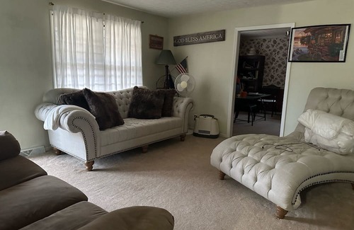 Danville Casa | Spacious Home in Blairmount 8Min from Downtown Danville