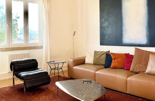 Sao Joao de Deus Apartamento | Stunning Architect-Renovated Apartment in Prime Central Lisbon Location