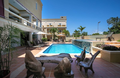 The Valley Condominio | Book Now! Affordable Condo with ocean view! Restaurant and daily housekeeping