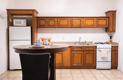 The Valley Condominio | Book Now! Affordable Condo with ocean view! Restaurant and daily housekeeping
