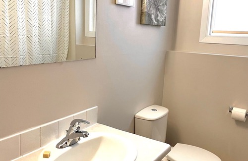 Grand Forks Apartamento | Spacious One Bedroom Suite Central Grand Forks BC