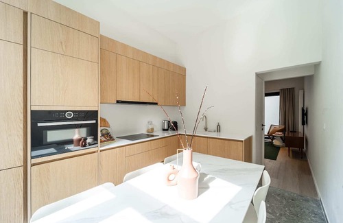 Berchem Casa | Spacious 3-Bedroom Home in Berchem -Sleeps 8!