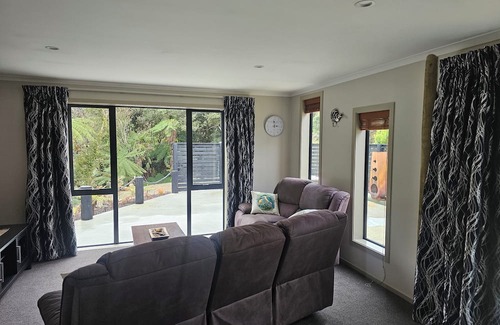 Oban Casa | Central location, 5 mins to everything. Car can be provided.