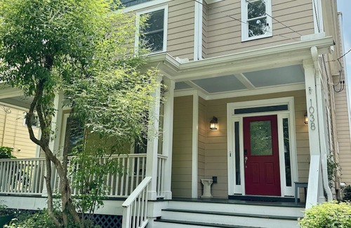 Knight Park Casa | New! 3BR 2.5BA + Pickleball Court in West Midtown!