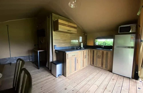 Chaparon Alquiler De RV | Camping Les Fontaines* - Lodge Kenya 3 rooms 5 people