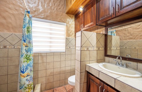 Matapalo Casa | Comfortable Vacation Home Steps from the Beach