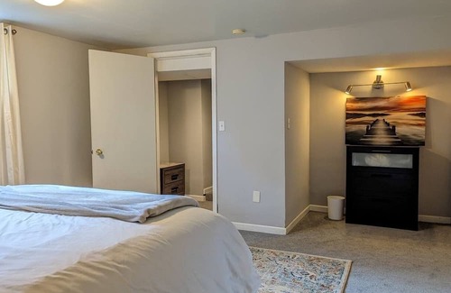 College Park Apartamento | This duplex is a 1 bedroom(s), 1 bathrooms, located in College Park, MD.