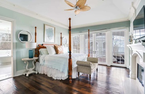 Montauk Casa | Bayside Estate | Estate w/Pool, Gym & Beach Access
