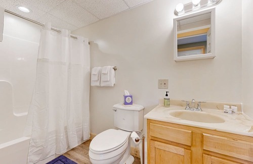 Franconia Casa | Cozy two-story mountain home with beautiful views & furnished patio