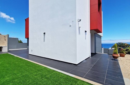 Gaula Casa | Azure Serenity by LovelyStay