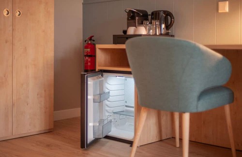 Municipality of Hellevoetsluis Apartamento | Hotel Room in Hellevoetsluis by the Beach