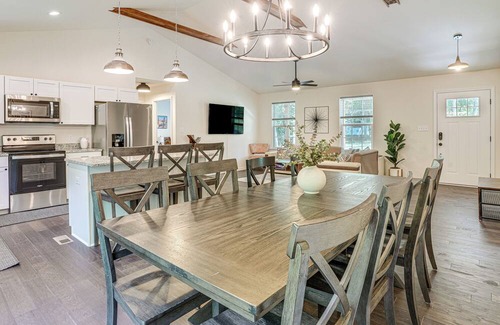 Livingston Casa | Spacious Home w/Gazebo < 3 Mi to Lake Anna!