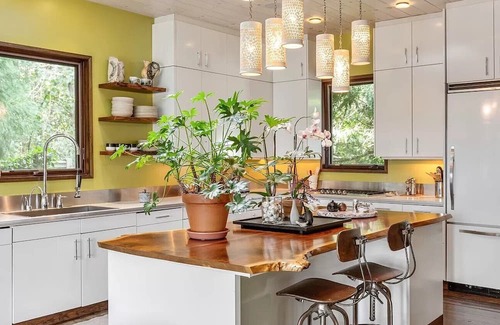 Amagansett Dunes Casa | Expansive Beachfront East Hampton Home with Private Beach Path, Perfect for.
